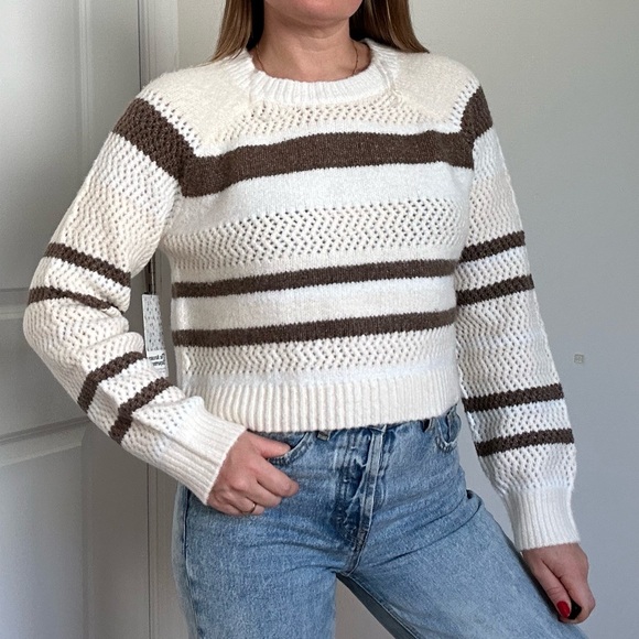 Open Knit Varigated Stripe Crew Neck Pullover Sweater - Picture 2 of 10